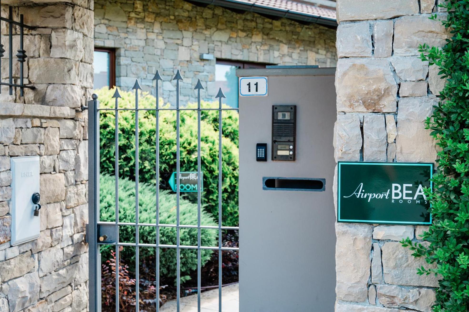 Airport Bea Rooms Azzano San Paolo Eksteriør bilde