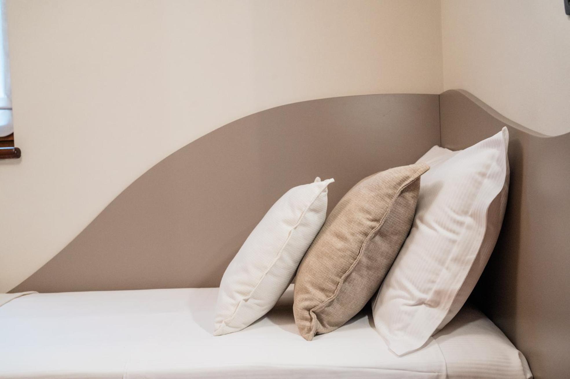 Airport Bea Rooms Azzano San Paolo Eksteriør bilde