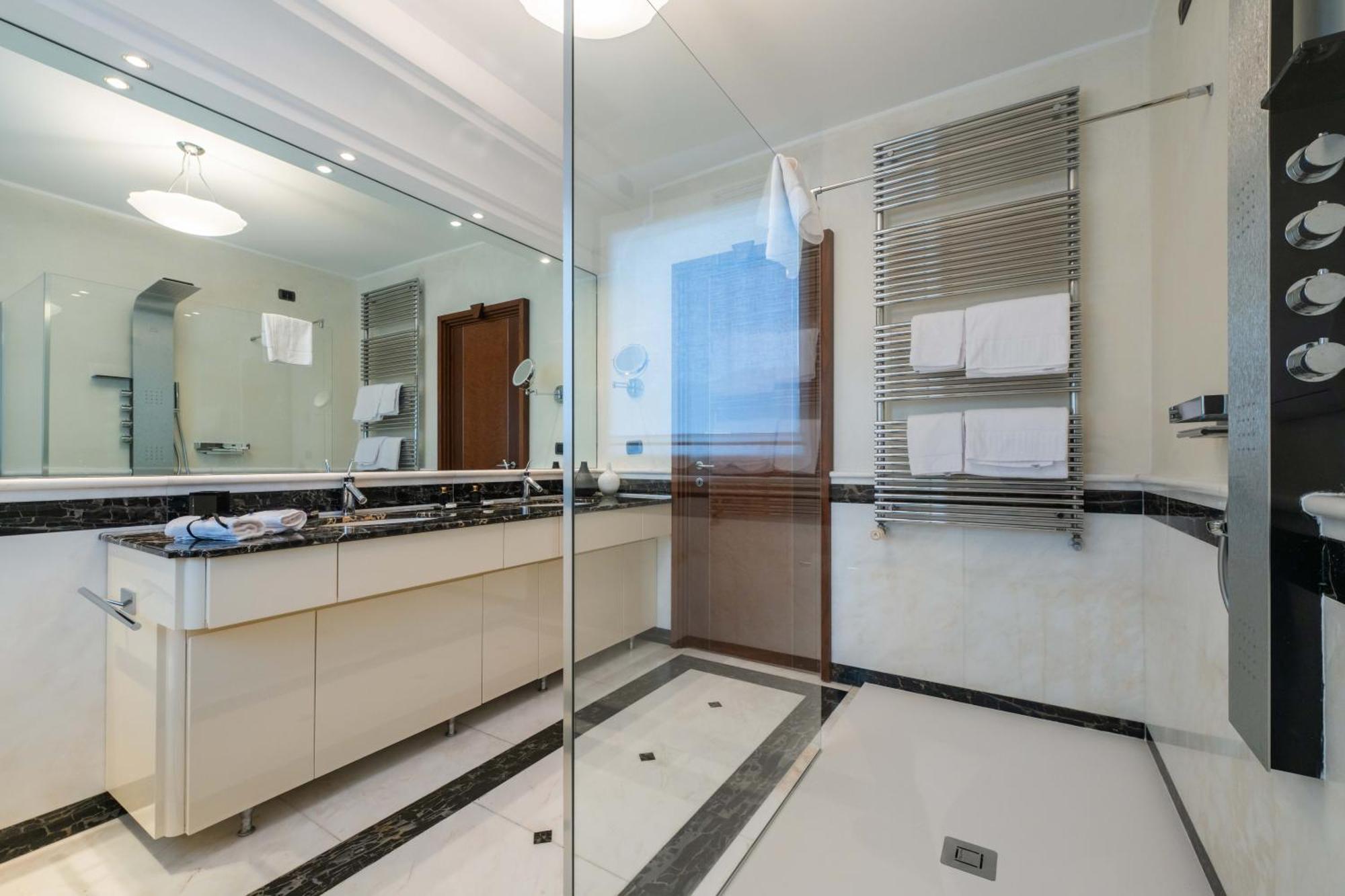 Airport Bea Rooms Azzano San Paolo Eksteriør bilde